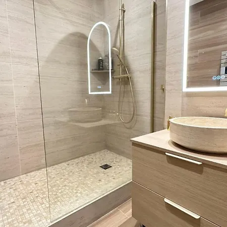 Elegant 2-bedroom In Saint-germain-des-pres Parijs