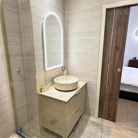 Elegant 2-bedroom In Saint-germain-des-pres